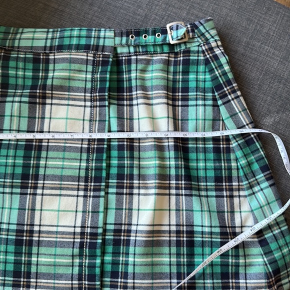 Brandy Melville Emerson Plaid Skirt - Picture 7 of 9